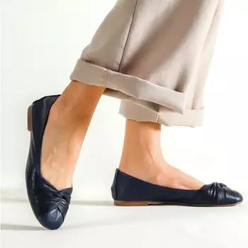Темно-синие женские кожаные туфли на плоской подошве из натуральной кожи