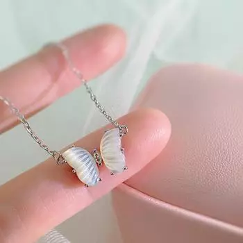 Temperament Beimu Ожерелье Бабочка для женщин Универсальная ключичная цепочка для женщин Простой, легкий, роскошный и высококачественный шейный платок