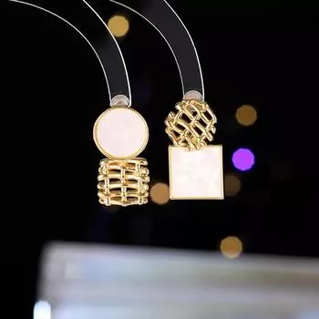 Temperament niche high sense geometric hollow s925 silver needle stud earrings fashion simple square woven earrings золотой