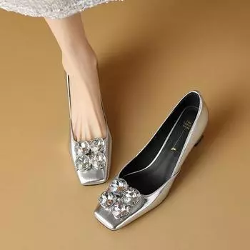 Temperament square head small thick heel silver high heels women s spring and autumn 2025 new French rhinestone soft leather commuter shoes 35 серебряный