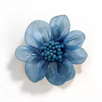 Темпераментная шелковая пряжа цветок брошь высокого класса женская личность ниша дизайн чувство ткань искусство анти-свет булавка с ювелирными изделиями