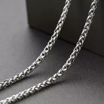 Темпераментное платиновое колье Шопена с посадкой 45cm