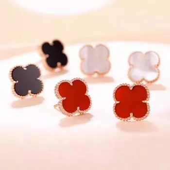 Темпераментные серьги с четырьмя лепестками клевера премиум-класса, легкие, роскошные, простые, на каждый день, антиаллергенный подарок на день Святого Валентина чёрный