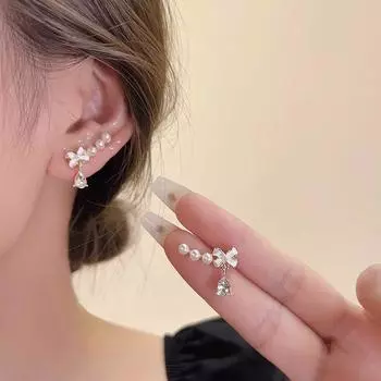 Темпераментные женские легкие серьги с жемчужным крючком и бантом, роскошный дизайн, персонализированные серьги