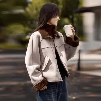 Теплая контрастная цветная короткая куртка с лацканами для женщин, осень-зима, дизайнерское чувство, свободная и тонкая, нишевая шикарная меховая куртка L recommends within 90-52.5 kg