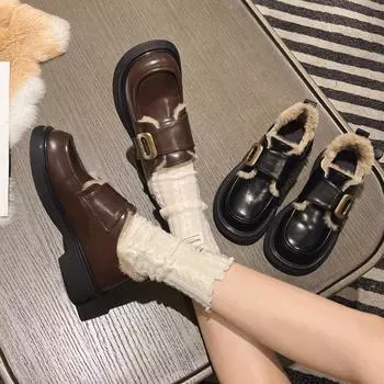 Теплые лоферы из хлопка с толстой подошвой и одной педалью, универсальные зимние туфли с пряжкой на ремне 2024 года, небольшие кожаные туфли с мягкой подошвой 35 чёрный