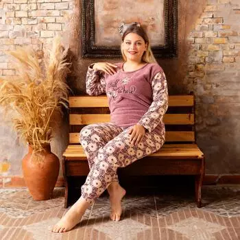 «Теплый и уютный женский пижамный комплект больших размеров из флиса на зиму» доступен в размерах от 2XL до 5XL.