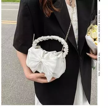 Текстурированная маленькая сумка-облако 2024 года, новая модная сумка-цепочка с милым бантом на плечо, женская сумка-мессенджер белый