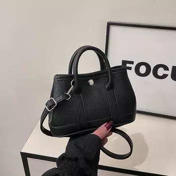 The bag women s 2025 light luxury high-end handbag shoulder messenger bag белый