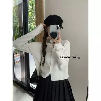 The Lemon Pea Green round Neck Small Split Long Sleeve Knitting Sun Protection Shirt Female 2025 Autumn Loose Air-Conditioner Cardigan