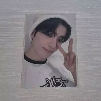 Theboyz Hyunjae Sell Lee Jae-hyeon s 50,000-won Md Photocard