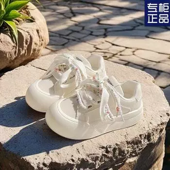 Thick baseplate shoes women s bread shoes 2025 spring and autumn new muffin sole versatile white shoes fashion casual big head shoes 35