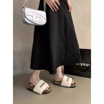 Thick-bottomed fluffy slippers female 2025 new spring, autumn and winter high-end temperament fairy muffin sandals 35 чёрный