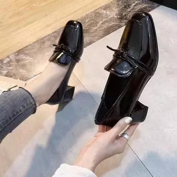Thick heel square head single shoes women s spring new Internet celebrity women s shoes British style medium heel small leather shoes fashion retr 35