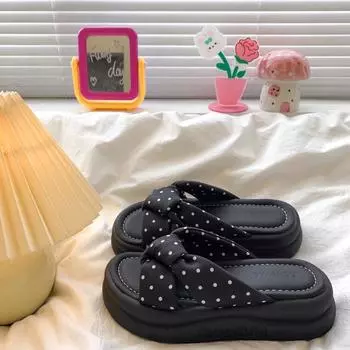 Thick-soled high-end slippers women s summer wear new models with skirts, sandals, fashion sandals 35