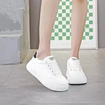 Thick-soled little white shoes women s 2024 new popular versatile spring and autumn sports and leisure board shoes lightweight soft sole RW01 35
