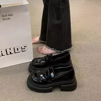 Thick-soled small leather shoes women s versatile leather women s shoes 2025 spring British style one-pedal thick heel heightened loafers 35