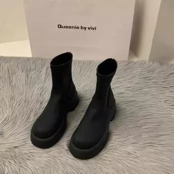 Thick-soled thin white Martin boots women s shoes autumn and winter high-end short boots small naked boots 35