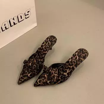 Thin heel bag head, half slippers, women s foot bow 2025 summer wear leopard print is not tired, the new high-heeled sandals are beautiful 35