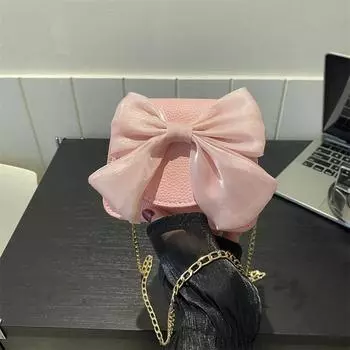 This year s popular bag women s 2024 autumn new messenger bag casual simple shoulder bag fashionable Korean version small square bag чёрный