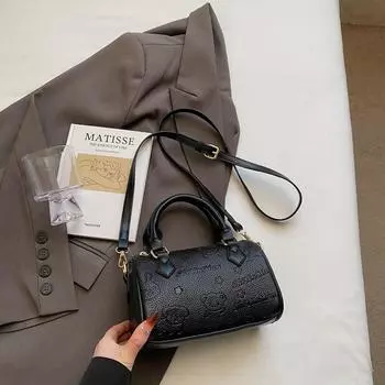 This Year s Popular Cute Embossed Carrying Boston Bag Messenger Bag Small Bag Women s 2025 New Fashion Mobile Phone Bag Black without pendant