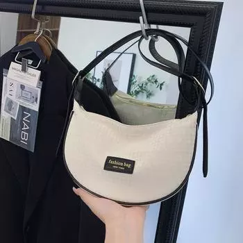 This year s popular niche bag 2024 new women s bag fashion super fire messenger bag Korean versatile dumpling bag белый