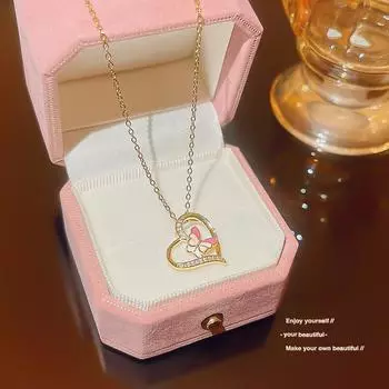 Титановое ожерелье Sweet Butterfly Love, легкий роскошный дизайн, знаменитость Tik Tok в сети с такой же цепочкой на ключице, нишевый высококачественный кулон с чувством. золотой