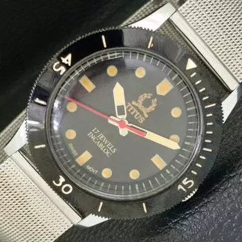 TITUS SWISS 40MM TURNABLE BEZEL MENS REFURBISHED BLACK DIAL WATCH a430796-2 R104-a430796