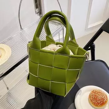 Тканые дизайнерские сумки через плечо для женщин, летняя новая роскошная дизайнерская сумка из чистой кожи с завязками на шнурке 25x15x14cm