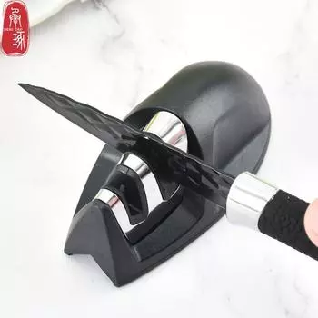 Точилка из нержавеющей стали. 2-ступенчатый точильный камень. Алмазный и керамический предметный столик. Нескользящее основание. 3 цвета, доступные для домашнего использования. чёрный