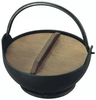 Tokiwa iron Yamaga pot 21cm with black painted 413 base,