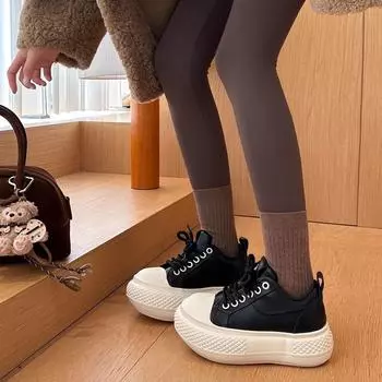 Толстая подошва больших размеров, обувь для доски, увеличивает рост невысоких мужчин, осень-зима 2024 года, новые бархатные туфли для хлеба, повседневные туфли для папы, женская обувь 35