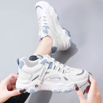 Толстая подошва из натуральной кожи с увеличенной внутренней высотой создает удобную и дышащую минималистичную и универсальную спортивную обувь. 35