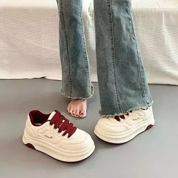 толстая подошва кожаная поверхность белые туфли женские весна 2025 новые кексы усиление нишевая обувь хлеб повседневная спортивная обувь для скейта 35 чёрный