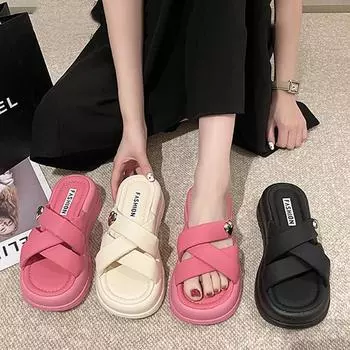 Толстая подошва мягкая резина женские нескользящие повышенные домашние повседневные тапочки летние уличные белые с однотонными сандалиями тапочки 35 чёрный