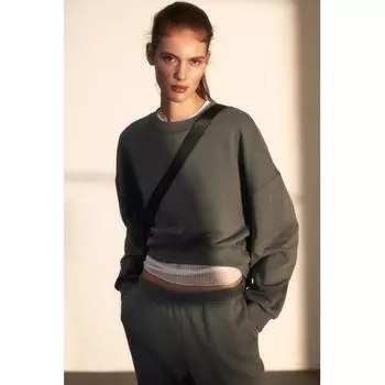 Толстовка оверсайз HM пыльно-зеленого цвета