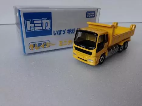 Tomica Не для продажи Самосвал Isuzu Giga YE Кружок коллекционеров мини-машин с кейсом