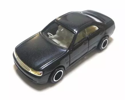 Tomica No.32 Nissan Gloria (box)