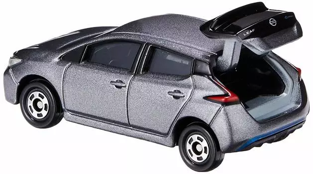 Томика Nissan Leaf время №93 (первый серый