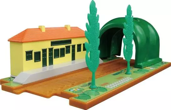 Томика Томас сцена станция и туннель