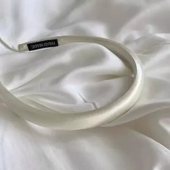 Тонкая губчатая повязка для волос Тканевая Шелковая атласная повязка на голову Ретро Студенческая beige