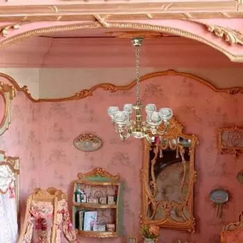 Тонкая работа Миниатюрная модель лампы Самоклеящаяся практичная 1:12 Мини-люстра для кукольного домика золотистый