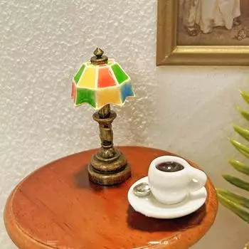 Тонкая работа настольная лампа модель Creative Delicate 1:12 Мини-игрушек для ролевых игр светло-желтого
