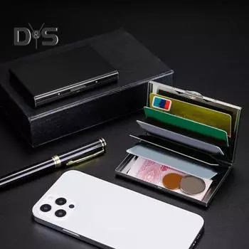 Тонкий держатель для карт вмещает до 10 карт. Портативный держатель для карт из нержавеющей стали с функцией блокировки RFID, обеспечивающий конфиденциальность. Легкий органайзер для карт. золотистый