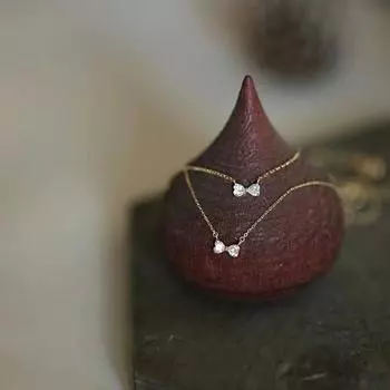 Тонкое и сверкающее женское ожерелье из стерлингового серебра 925 пробы с бриллиантами, сладкая персиковая подвеска в форме банта, инкрустированная цепочкой на ключицу для женщин 925