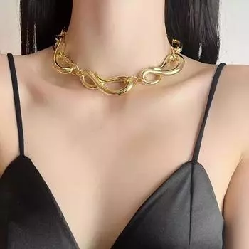 Tooxika Exaggerated Metal Thick Chain Twisted 8 Word Cuban Chain Necklace Cold Wind Temperament Spice Girl Collarbone Chain