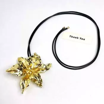 Tooxika Преувеличенное металлическое ожерелье с подвеской в виде большого цветка, легкая роскошь, темперамент, кожаный шнурок, длинная цепочка для свитера золотой