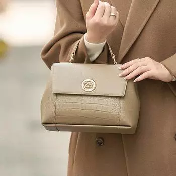 Top-grain Leather Women s Bag, Spring Bag, Commuting, High-end Feel, Women s Single-shoulder Crossbody Handbag 24.5*8.5*17cm