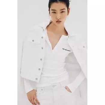 Топ на пуговицах HM в рубчик, белый