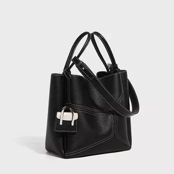 Tote bag 2025 spring and summer new trendy texture fashionable versatile commuting large capacity large bag women s underarm women s bag